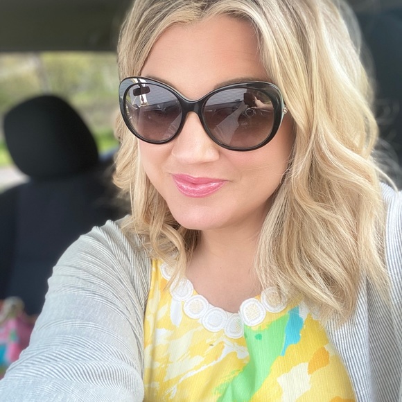 Meet your Posher, Maggie - Picture 6 of 6